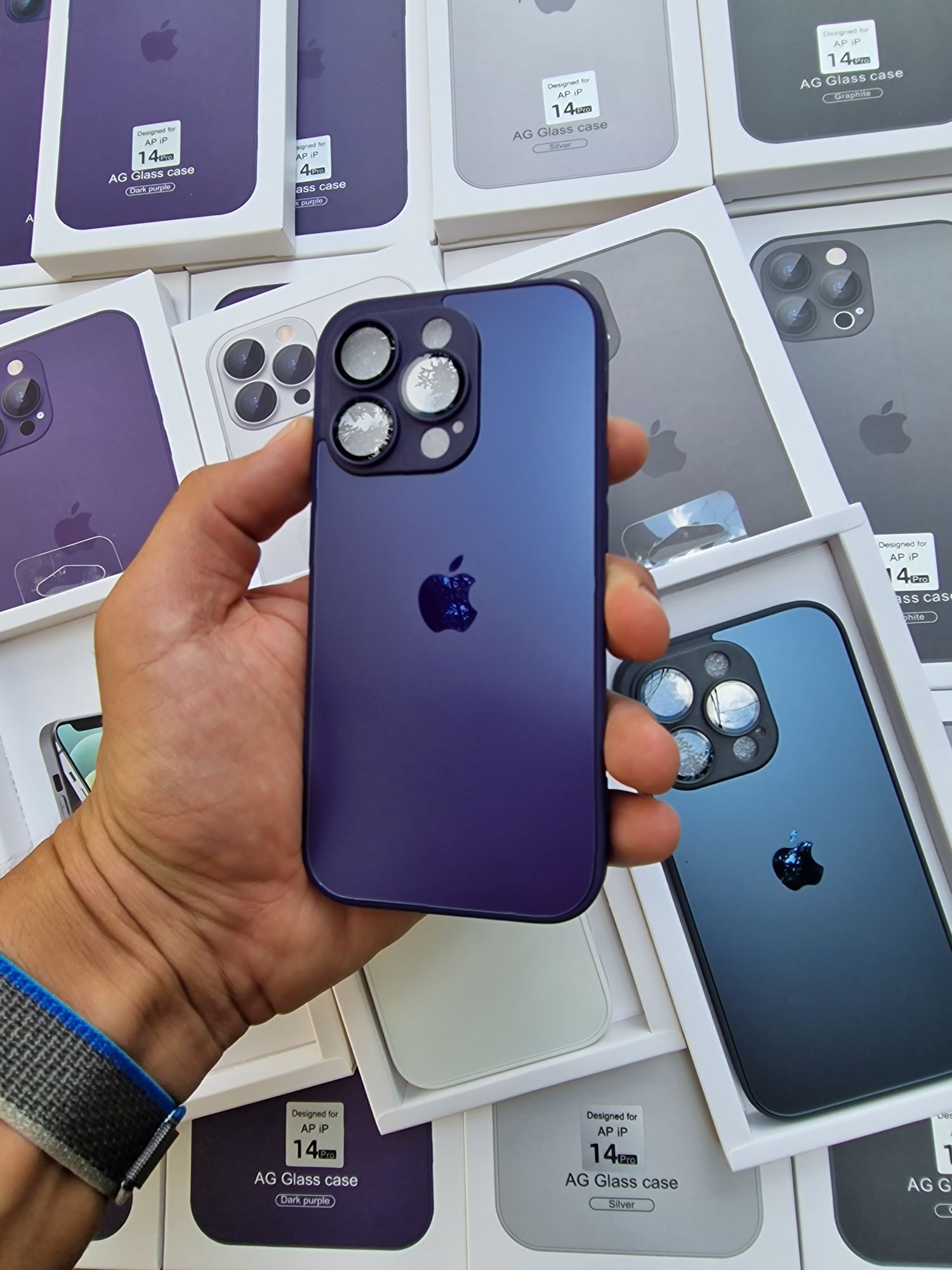 Матов Стъклен Кейс за Apple iPhone 14 / 15 Pro / Pro Max / Plus / 13