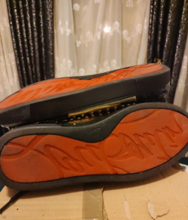 Adidași Christian loubotin 43