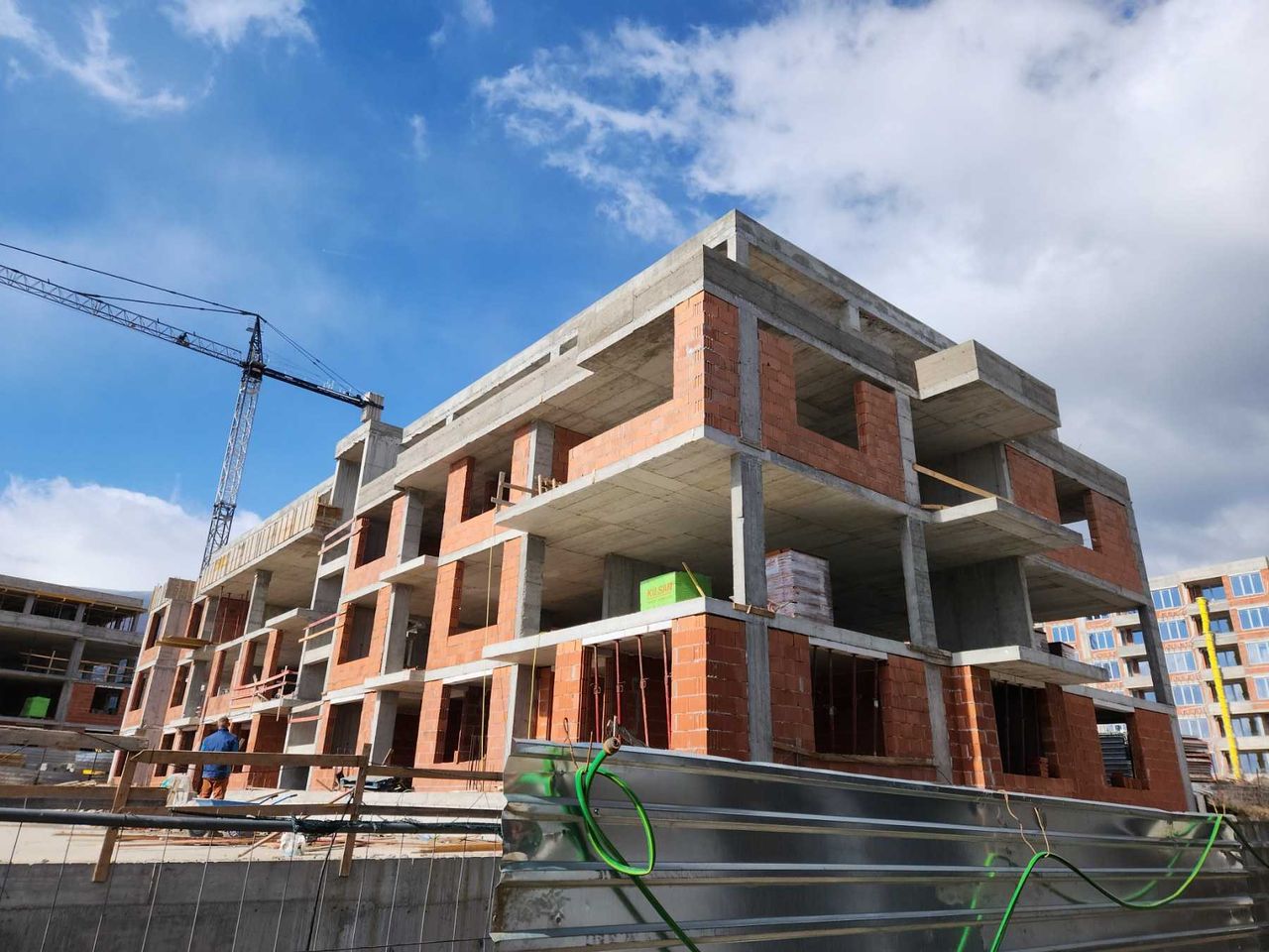 Продава се Двустаен апартамент в София, Малинова долина - 60 кв.м за 1884 €/кв.м - Снимка #4