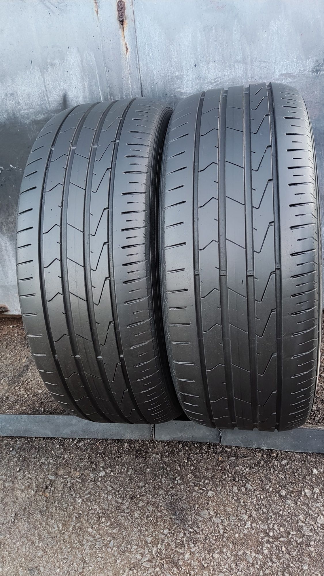 2бр. летни гуми 205/55/16 Hankook Ventus Prime 
дот22
6.5мм
Добро съст