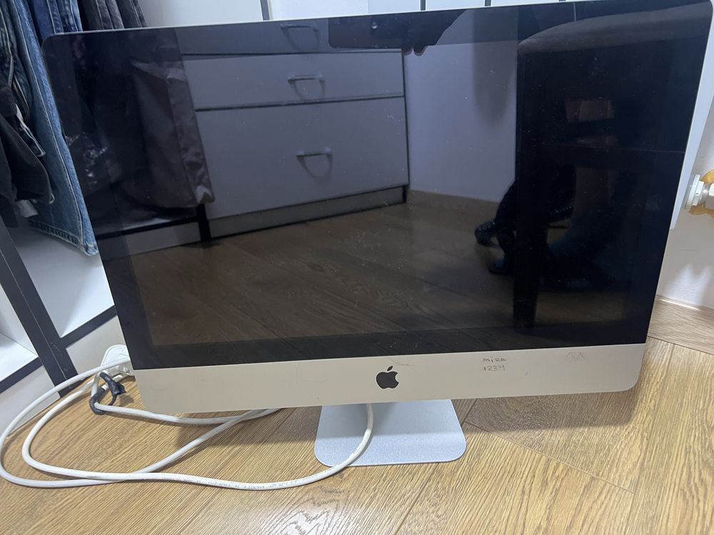 iMac 21.5” A1311,