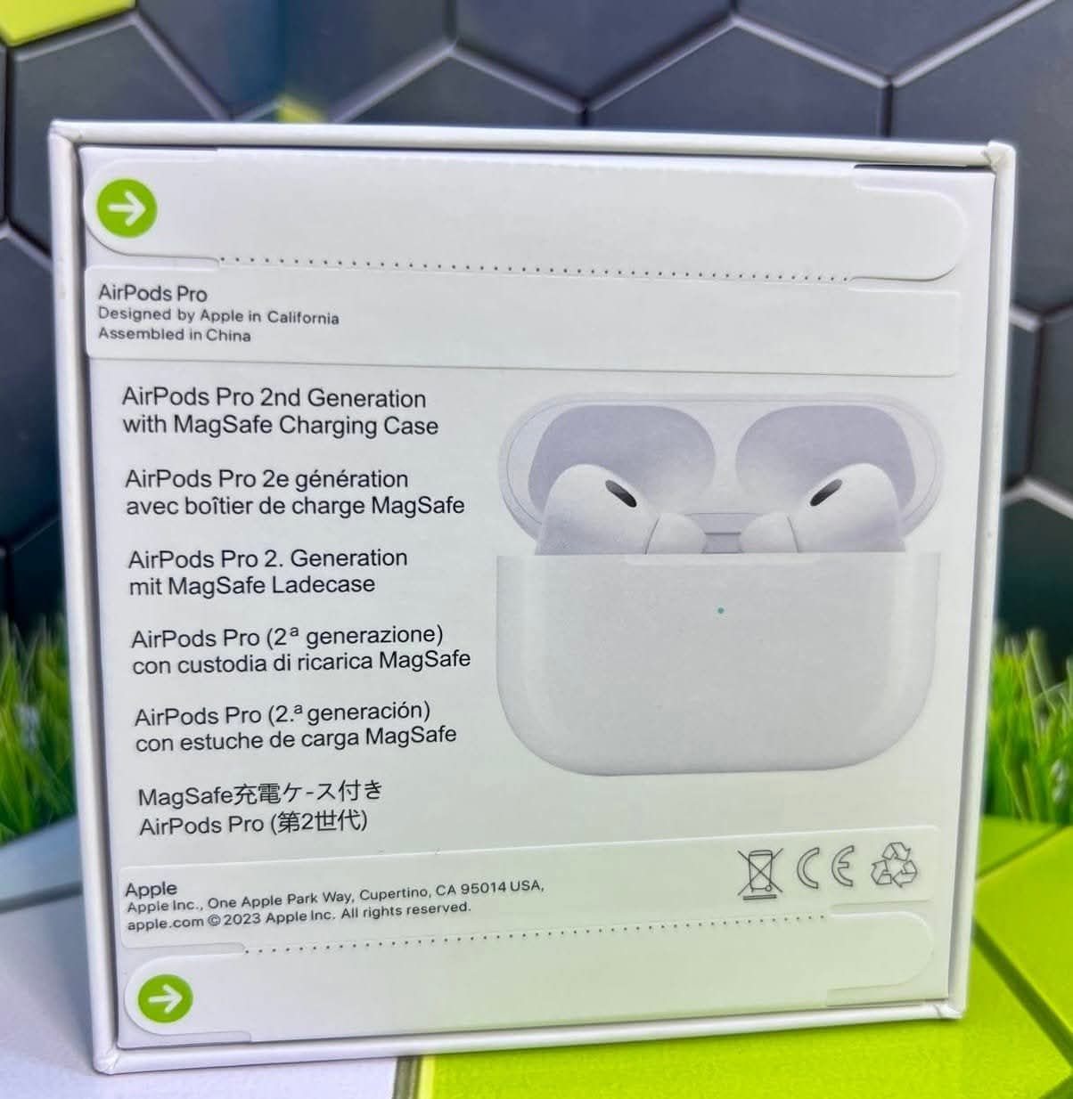 Apple AirPods Pro 2 / Слушалки