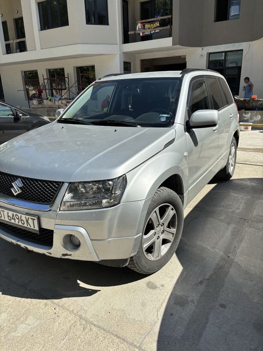 Джипа е в добро състояние по ходова час и двигател всеки ден се кара