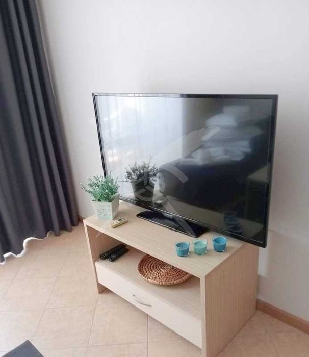 Продава се Двустаен апартамент в к.к. Слънчев бряг - 47 кв.м за 1596 €/кв.м - Снимка #2