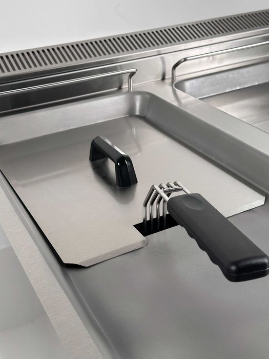 Firmann 700  - Friteuza, Friteusa, Fripteoza Gaz 2 cuve 20+20 litri