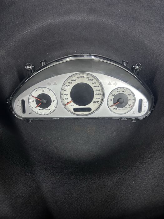 продам шиток приборов AMG на mercedes w211/219