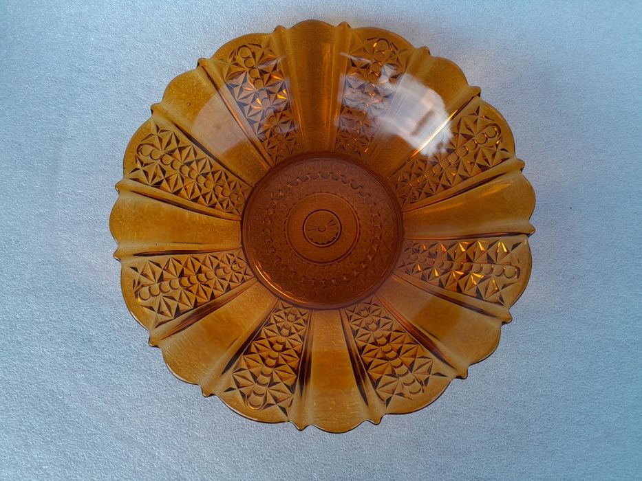 Голяма стъклена купа