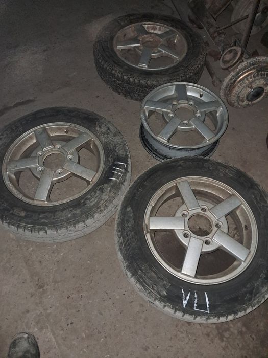 Диски 16 на ниву