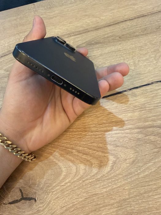 Iphone 16 pro max 256 gb / 96% baterie