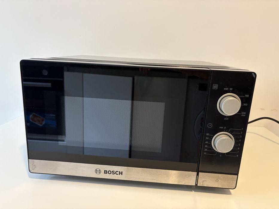 Vand cuptor microunde bosch