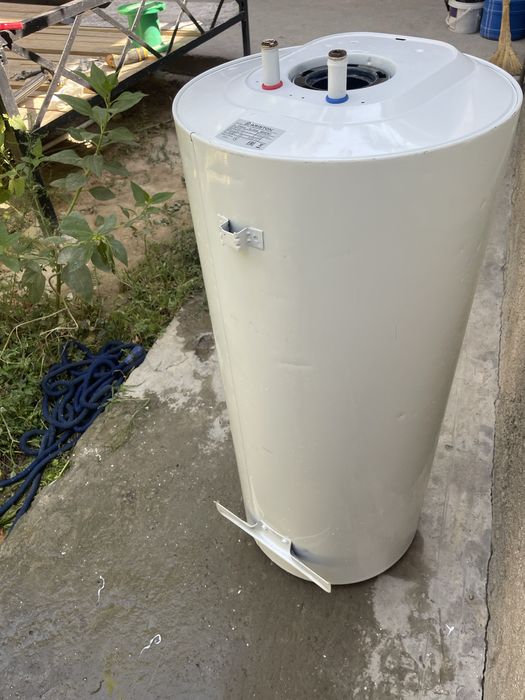 Электрический водонагреватель Аристон