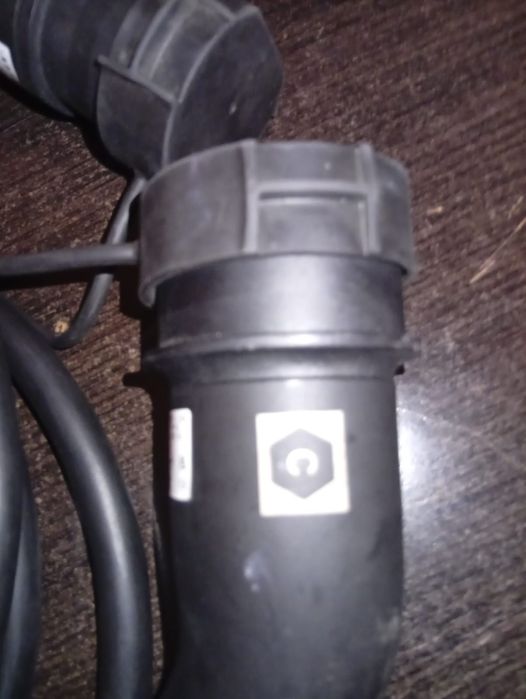 Cablu de încărcare pentru mașini electrice  nou nefolosit