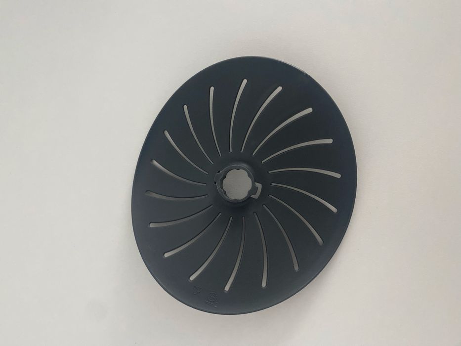 Thermomix folosit de 5 ori cu toate accesoriile si cadouri