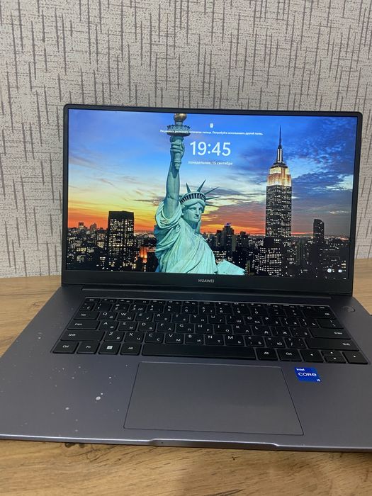 Ноутбук Сатамын: Huawei MateBook D15