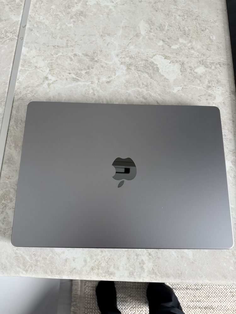 Macbook m1 pro 14 16 озу 512 ssd