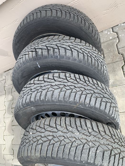 Jante tabla cu anvelope IARNA noi*Nokian*195 65 15* Ford