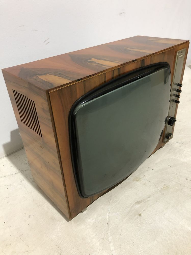 Obiect Decor Televizor Vintage Miraj; TV Electronica