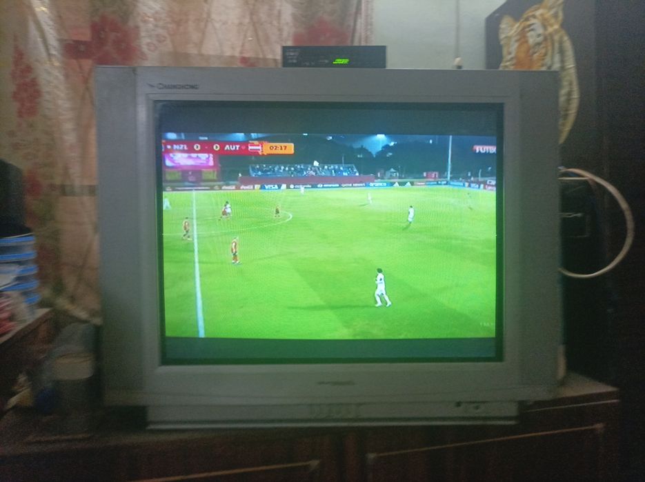 Продам Телевизор Panasonic диагональ 70см . Отличное изображения .