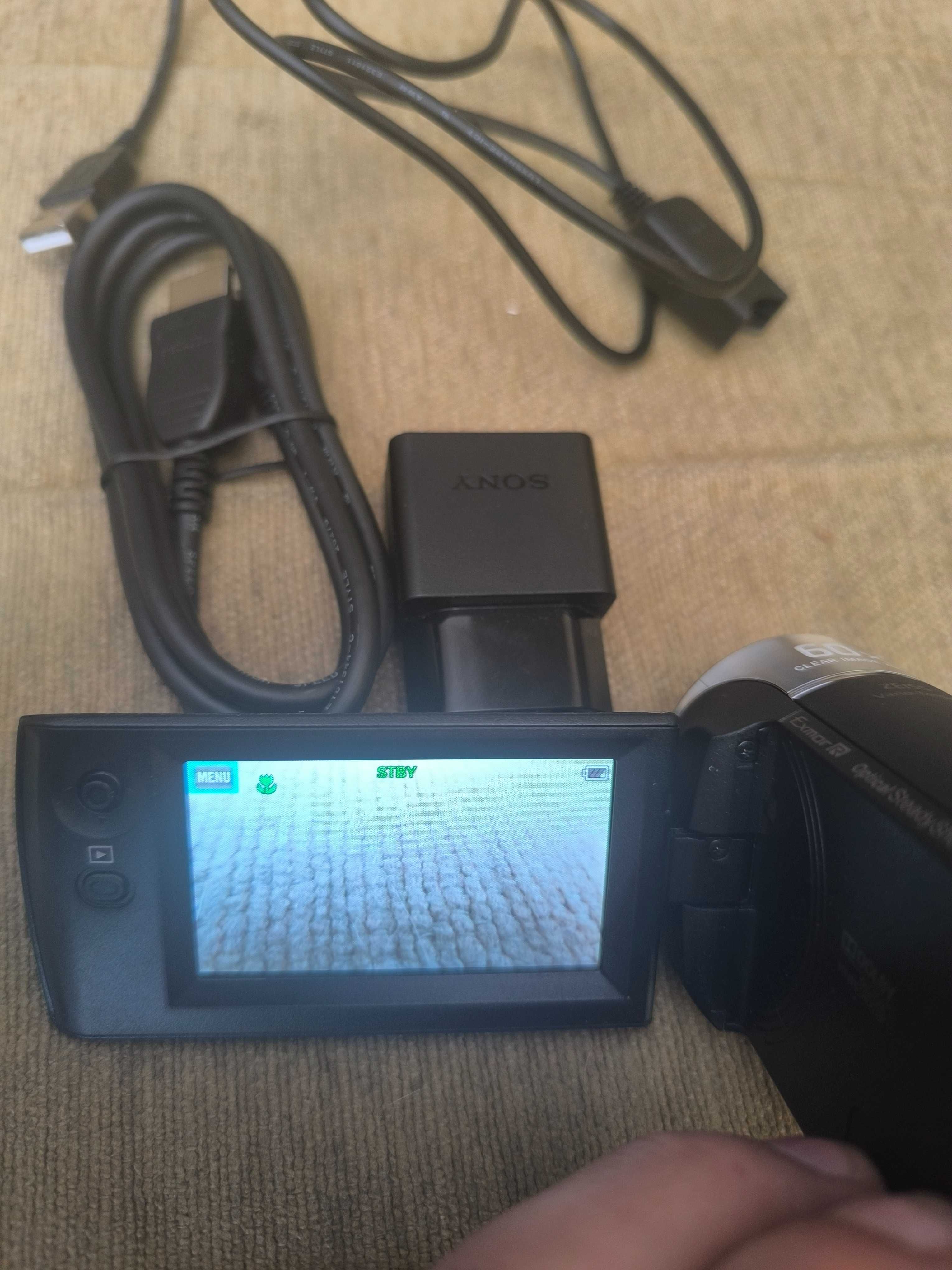 Видеокамера Sony CX405
