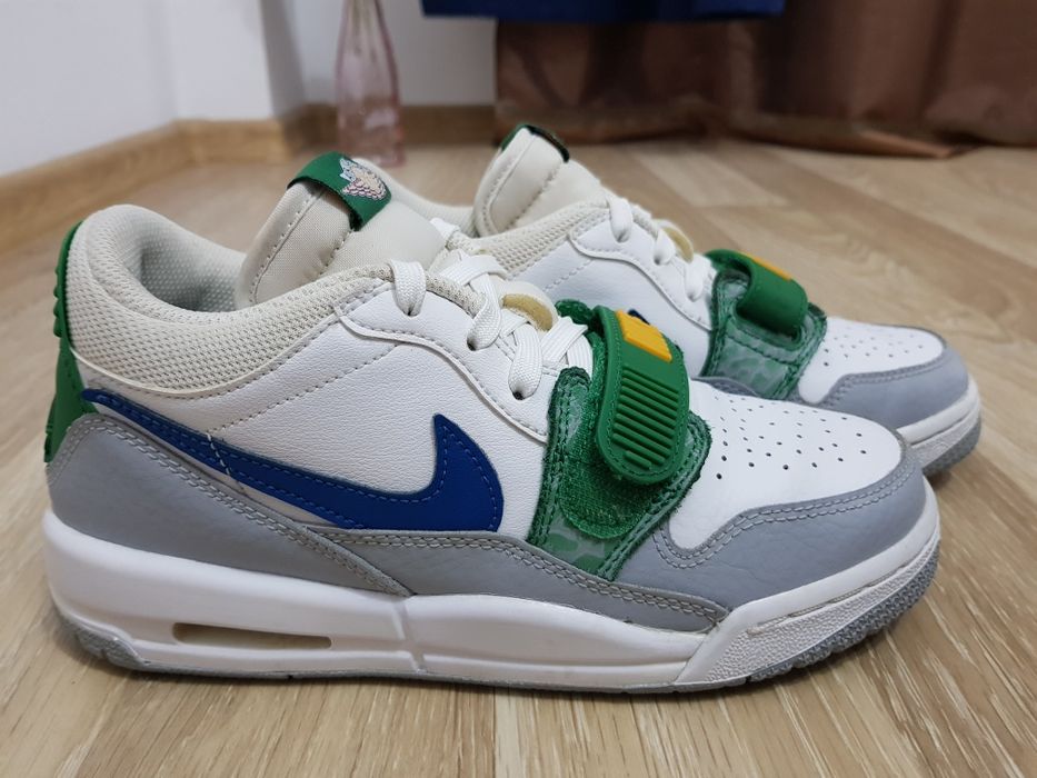 Adidasi Air Jordan mărimea 37,5 nike boost