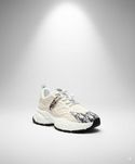 Dior Sneakers – стил и качество, които се открояват!