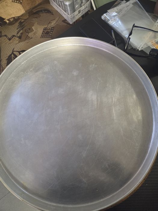 Тави за пица 60см. диаметър