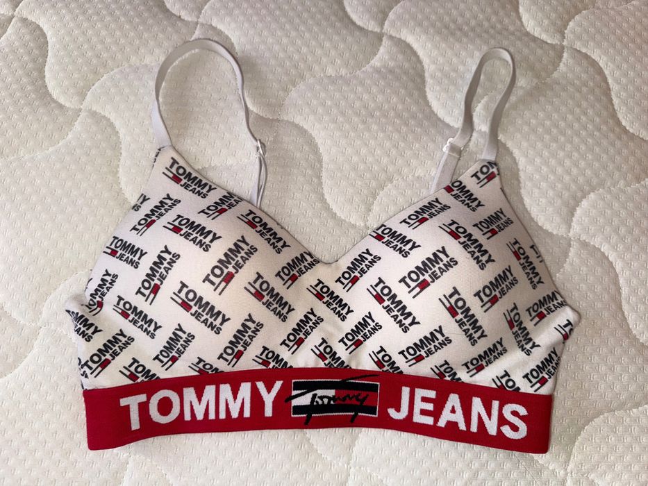 Дамско спортно бюстие/сутиен Tommy