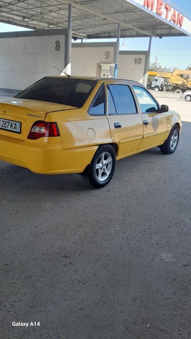 Chevrolet nexia sotiladi 2011