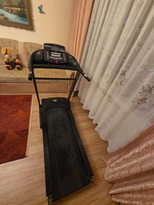 Bandă de alergare 3000 BF-16 – stare foarte bună, pliabilă