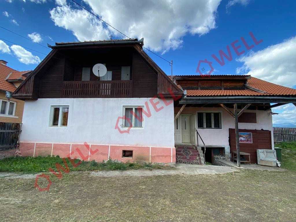 De vânzare în Mădăraș casă familială cu un teren aferent de 2.800 mp.