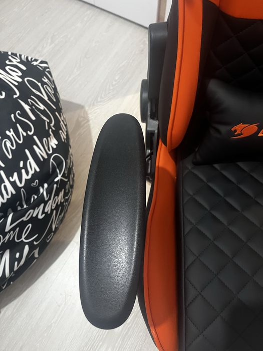 Геймърски стол Cougar Armor S