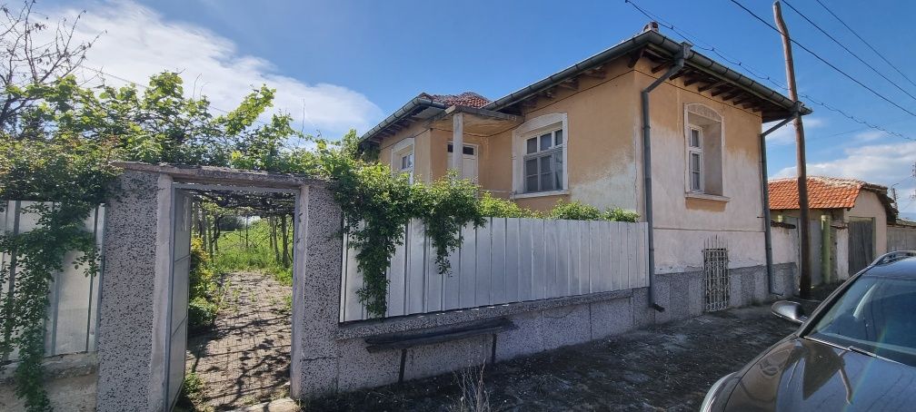 Имот в село Голям Чардак , Пловдивско
