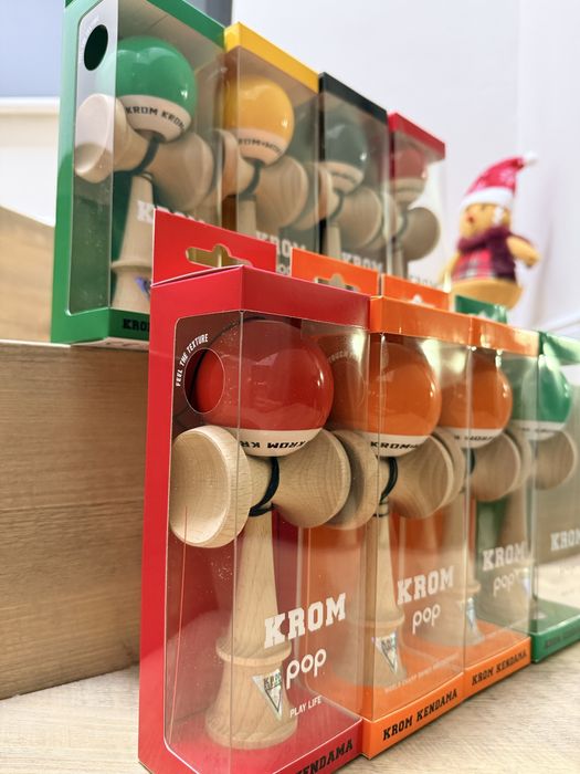 Kendama KROM Pop LOL Sticky -  249 lei Sigilate