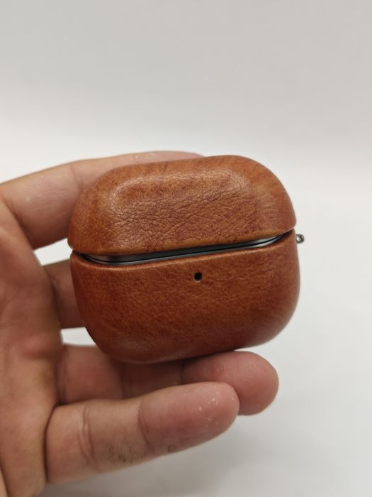 Căști Samsung Buds 3 Pro cu husa de piele