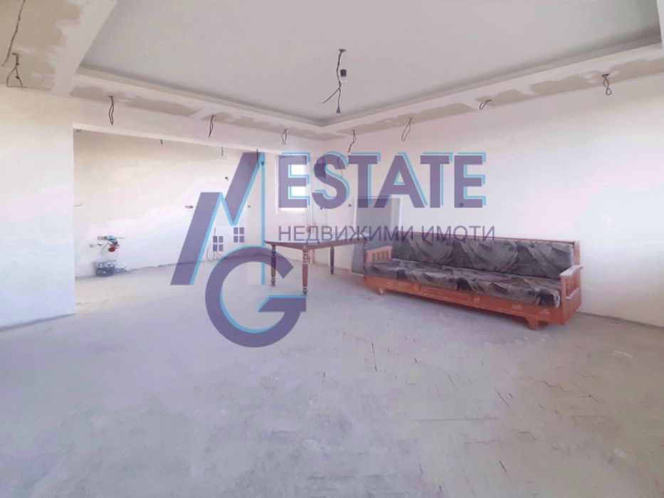 Продава се Двустаен апартамент в Бургас, Зорница - 60 кв.м за 1592 €/кв.м - Снимка #3