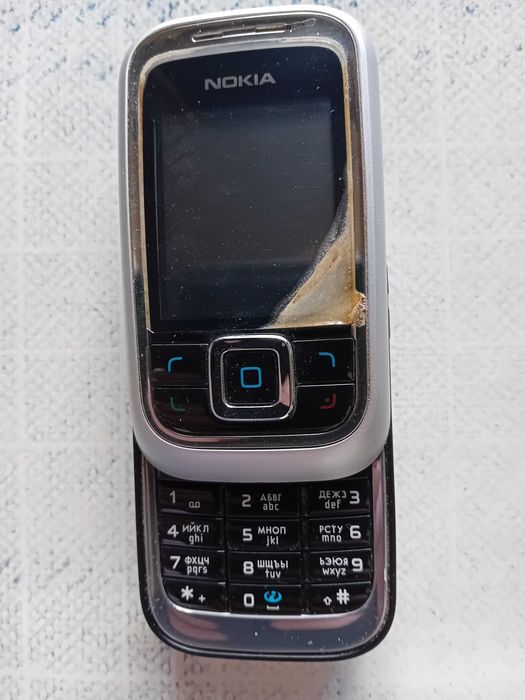 Телефон Nokia 6111