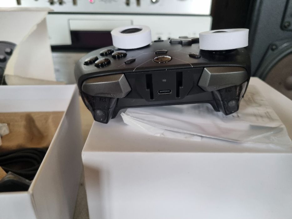 Wireless Game Controller Gamesir CYCLONE. Nou.