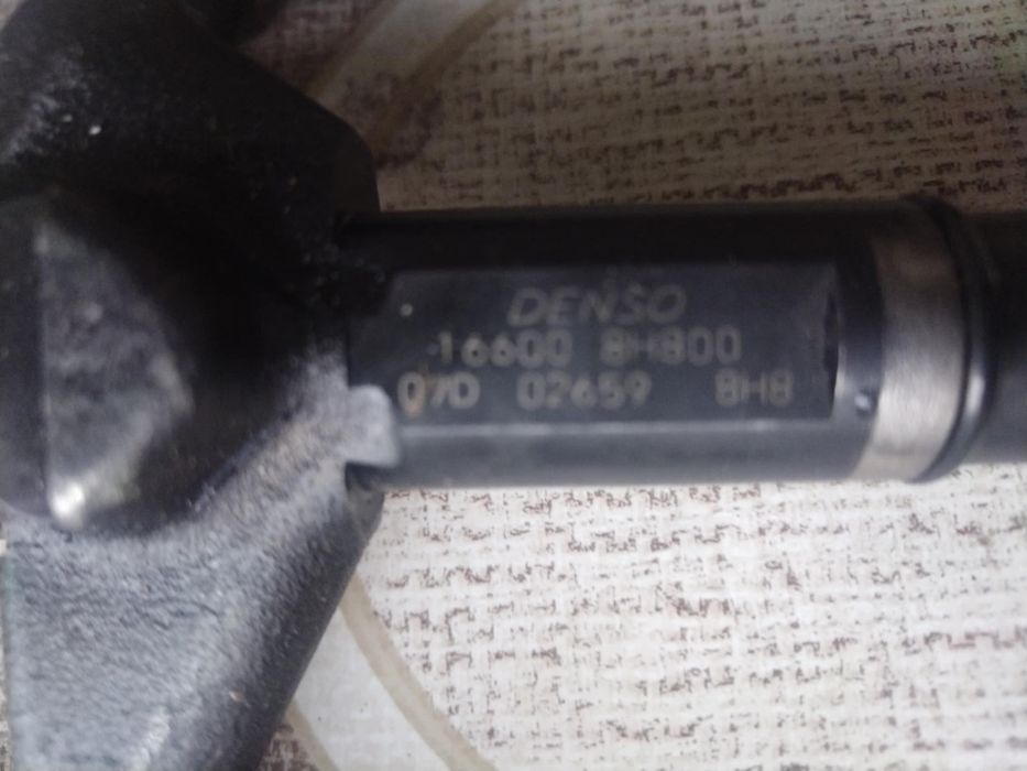 DENSO 5 броя инжекторни дюзи Nissan X-Trail 2.2 Dizel  136h.p.
16600 8