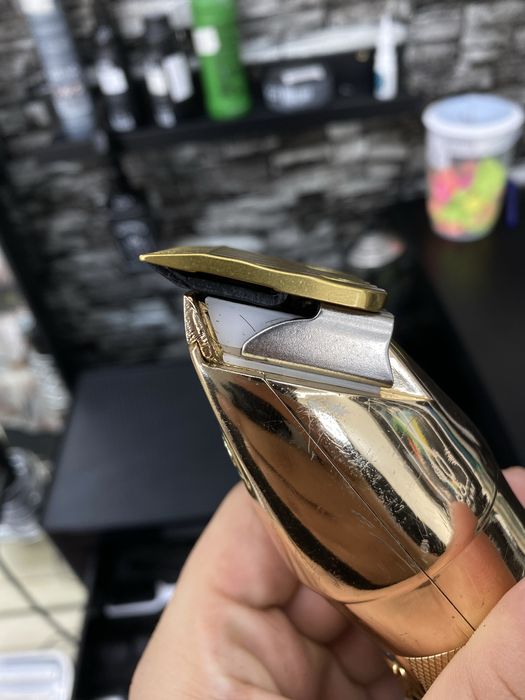 Masina de tuns babyliss gold fx aproape noua , masina taie extraordina