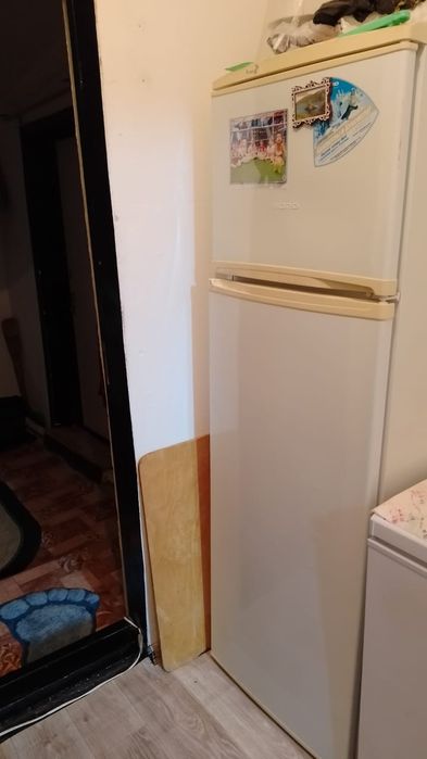Продам холодильник