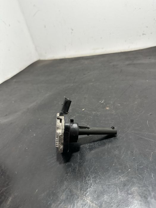Senzor nivel baie ulei Volkswagen Vw Touareg 3.0 TDI BKS V6 06E907660