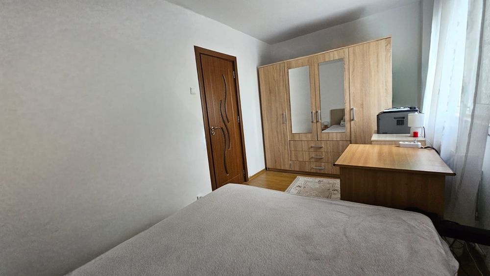De vanzare apartament 3 camere, etaj 3/4, Alexandru cel Bun