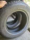 Duster /uniroyal 2 buc
