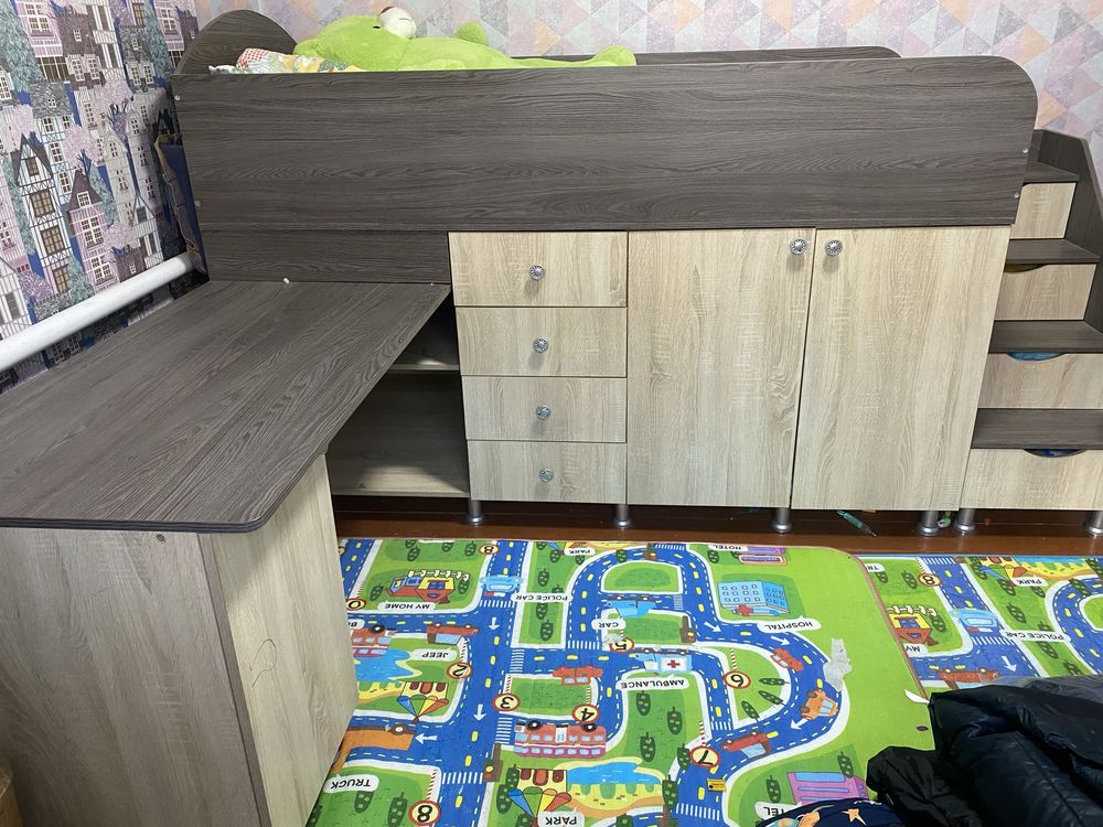 Продам кровать шкаф