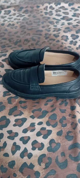 Pantofi dama piele naturala,noi,fără eticheta.