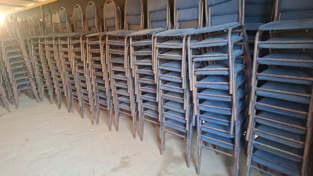 Tuy tadbir Stol Stul sotiladi bu