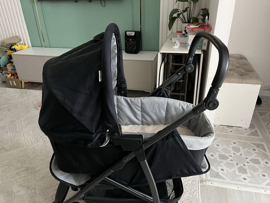 Продается коляска трансформер