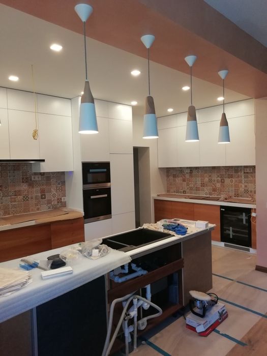 Ремонт квартир и коммерческих помещений любой сложности, по договору