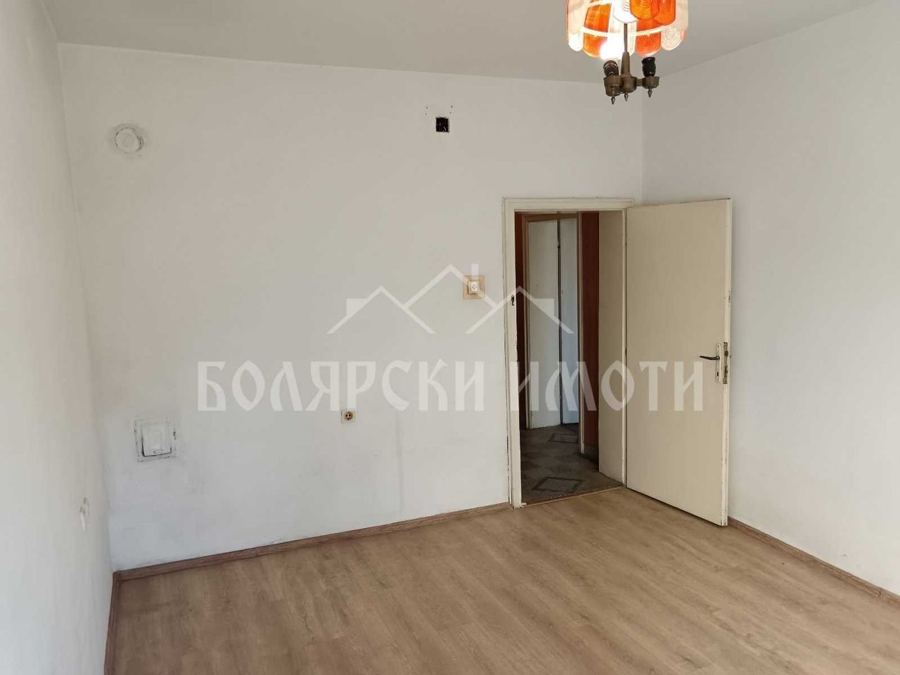 Продава се Етаж от къща в Велико Търново, Варуша - 100 кв.м за 695 €/кв.м - Снимка #3