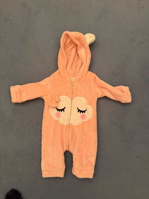 Бебешки космонавт , яке и пухкав ромпър!